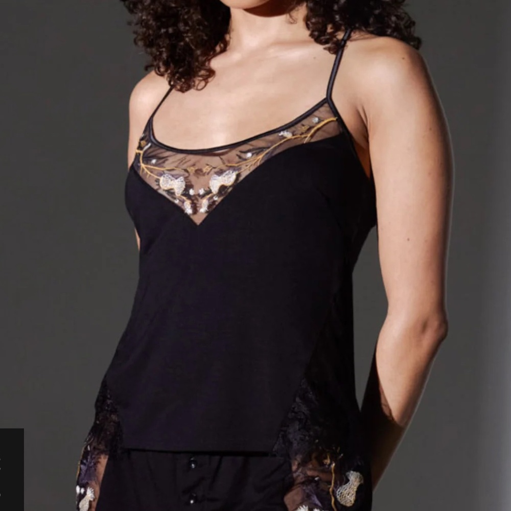 Thistle & Spire Black Cersi PJ Top in Women’s XS